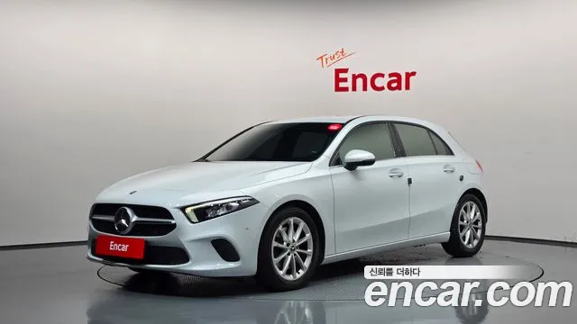 Mercedes-Benz A-Class 2019 — photo 1