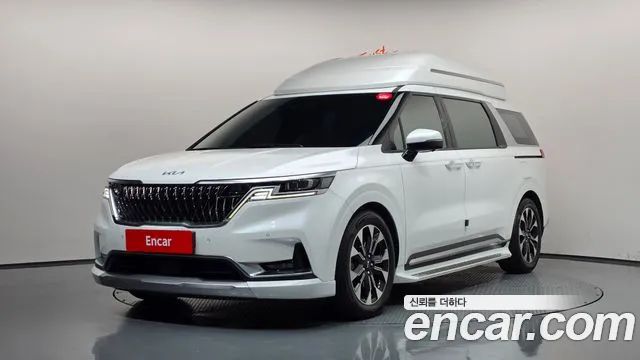 Kia Canival 2021 — photo 1