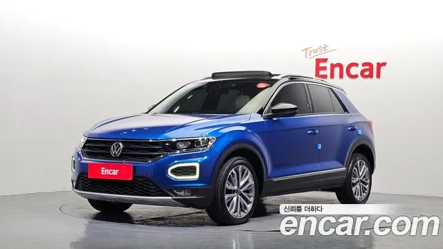 Volkswagen T-Roc 2022 — photo 1