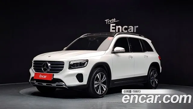 Mercedes-Benz GLB-Class 2024 — photo 1