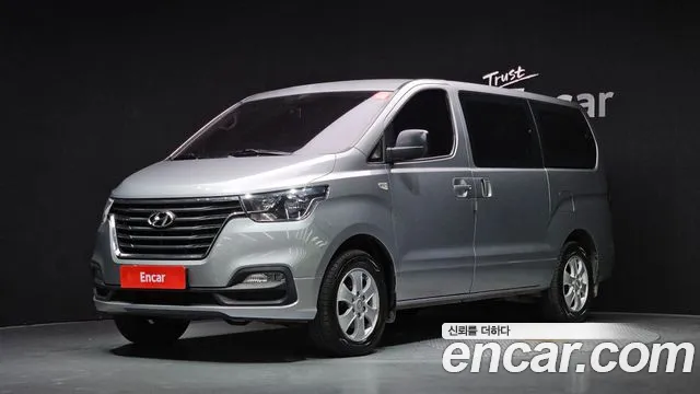 Hyundai Starex 2019 — photo 1