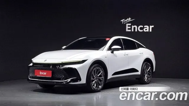 Toyota Crown 2024 — photo 1
