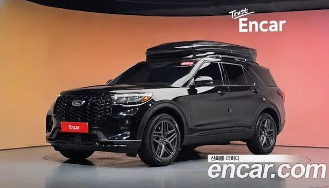 Ford Explorer 2025 — photo 1