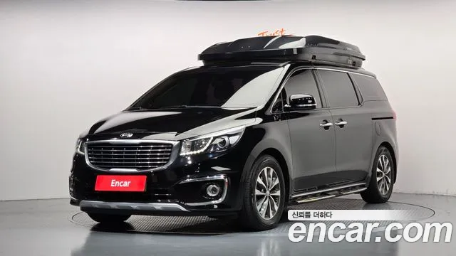 Kia Canival 2017 — photo 1