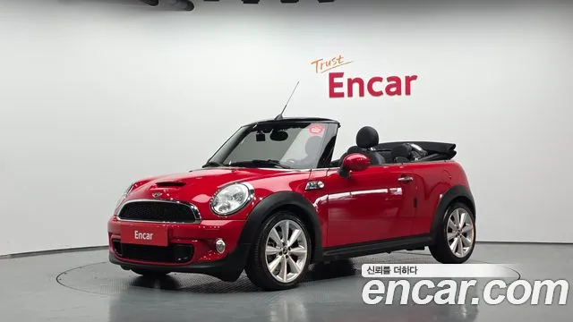 Mini Cooper Convertible 2015 — photo 1