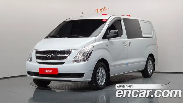 Hyundai Starex 2015 — photo 1