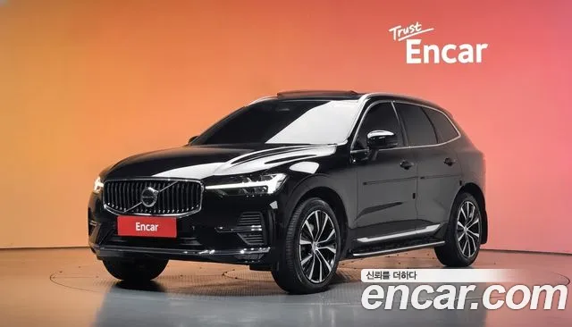 Volvo XC60 2025 — photo 1