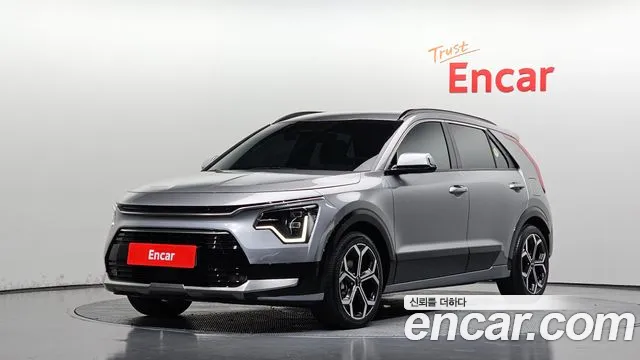 Kia Niro 2023 — photo 1