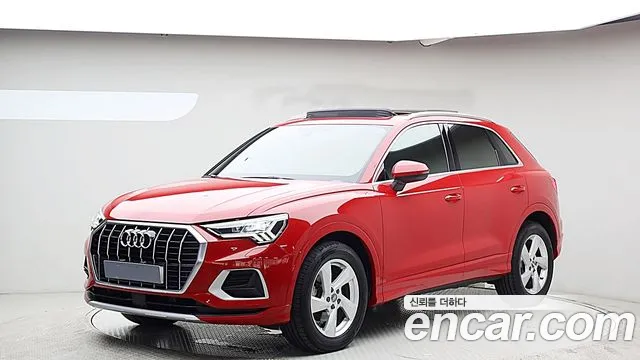 Audi Q3 2020 — photo 1