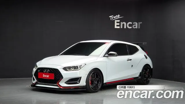 Hyundai Veloster 2019 — photo 1
