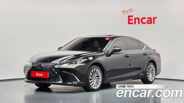Lexus ES 2021 — photo 1