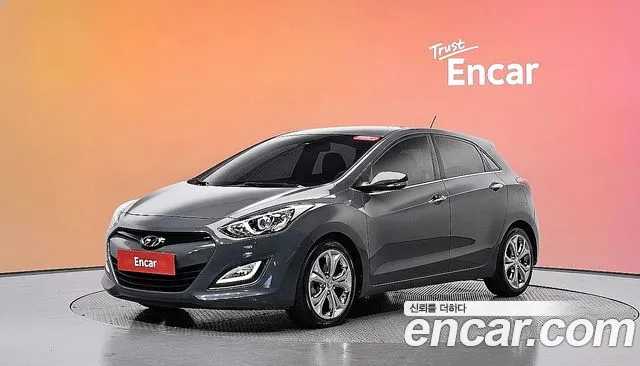 Hyundai i30 2012 — photo 1