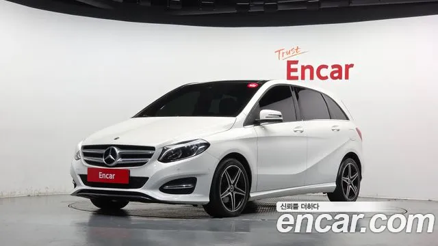 Mercedes-Benz B-Class 2018 — photo 1