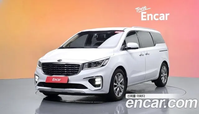 Kia Canival 2019 — photo 1