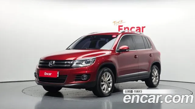 Volkswagen Tiguan 2015 — photo 1