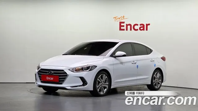 Hyundai AVANTE 2018 — photo 1
