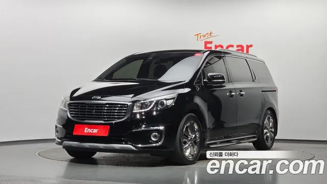 Kia Canival 2015 — photo 1