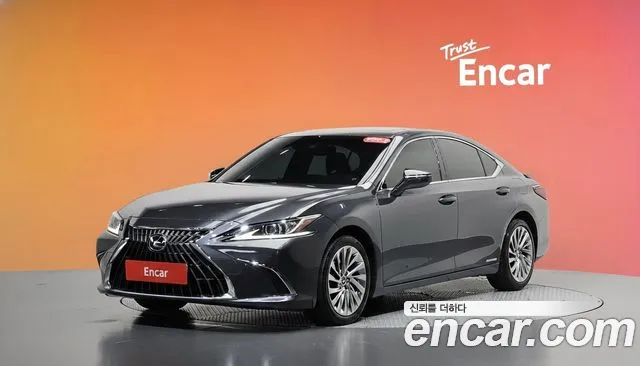 Lexus ES 2022 — photo 1