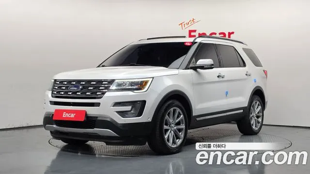 Ford Explorer 2017 — photo 1