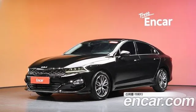 Kia K5 2023 — photo 1
