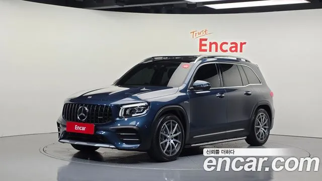 Mercedes-Benz GLB-Class 2023 — photo 1