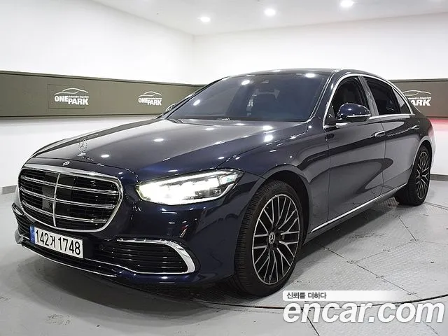 Mercedes-Benz S-Class 2022 — photo 1