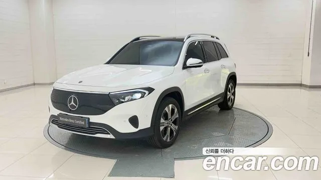 Mercedes-Benz EQB 2026 — photo 1