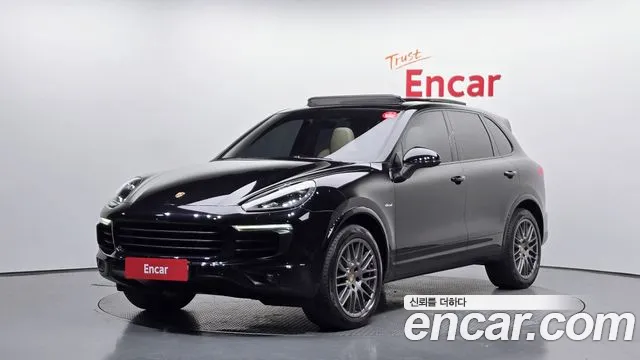 Porsche Cayenne 2017 — photo 1