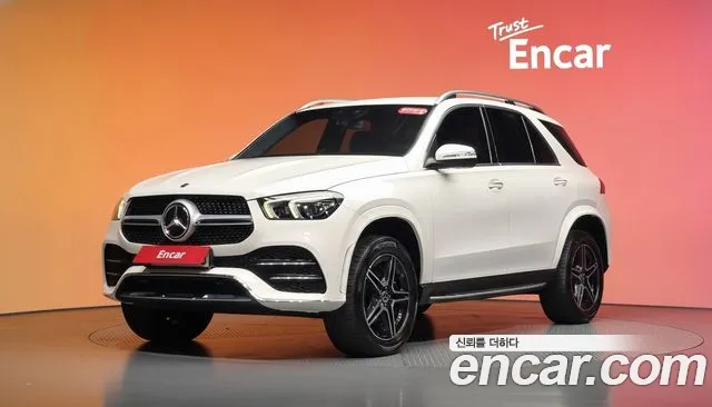 Mercedes-Benz GLE-Class 2019 — photo 1