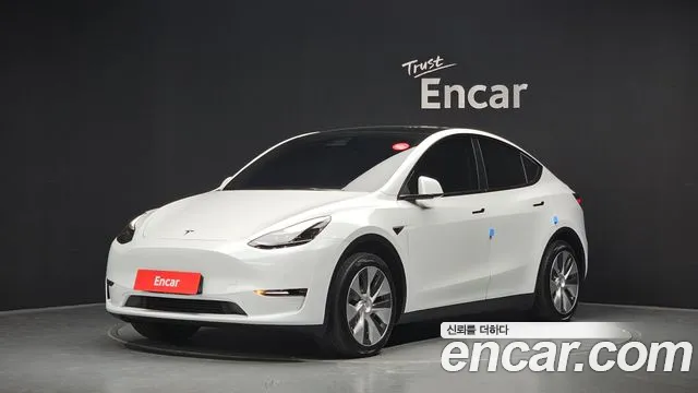 Tesla Model Y 2021 — photo 1