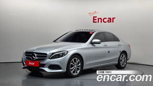 Mercedes-Benz C-Class 2017 — photo 1