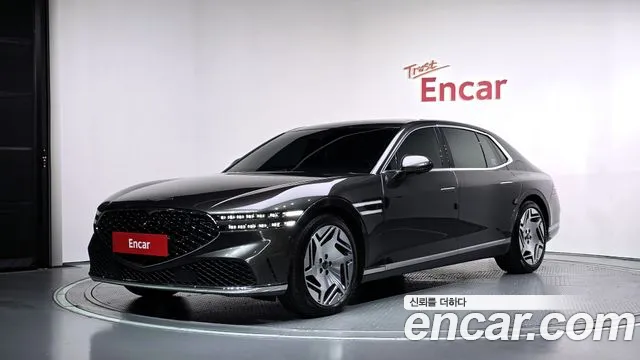 Genesis G90 2023 — photo 1