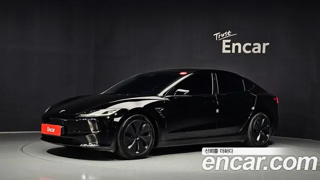 Tesla Model 3 2024 — photo 1