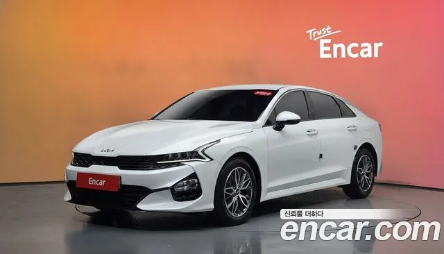 Kia K5 2023 — photo 1