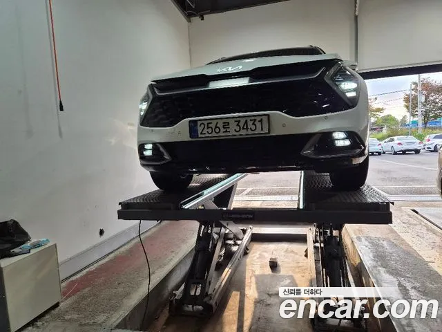 Kia Sportage 2023 — photo 1