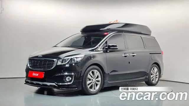 Kia Canival 2018 — photo 1