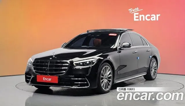 Mercedes-Benz S-Class 2023 — photo 1