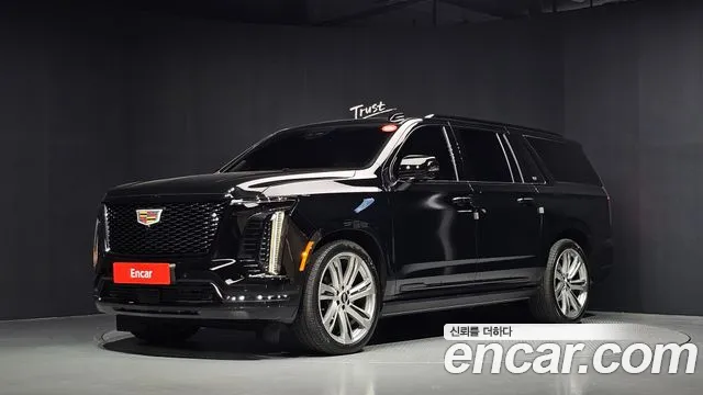 Cadillac Escalade 2025 — photo 1