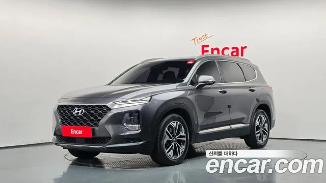 Hyundai Santafe 2019 — photo 1