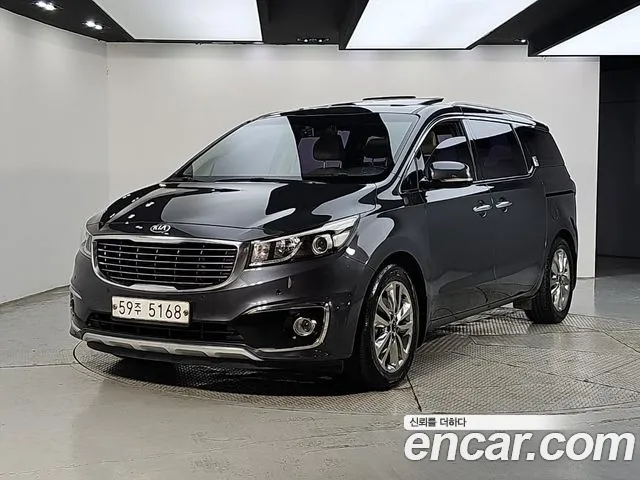Kia Canival 2015 — photo 1