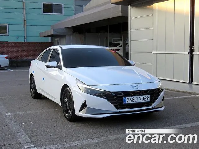 Hyundai AVANTE 2023 — photo 1
