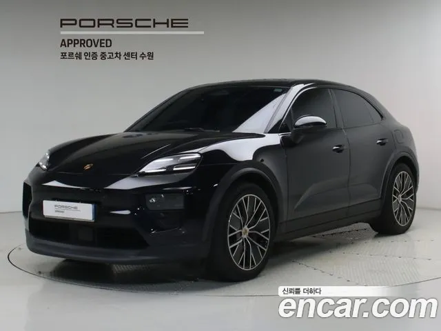 Porsche Macan 2025 — photo 1