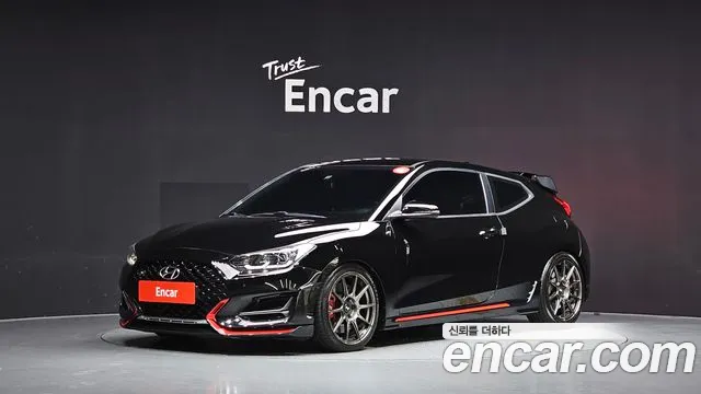 Hyundai Veloster 2019 — photo 1