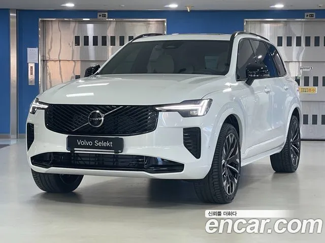 Volvo XC90 2026 — photo 1