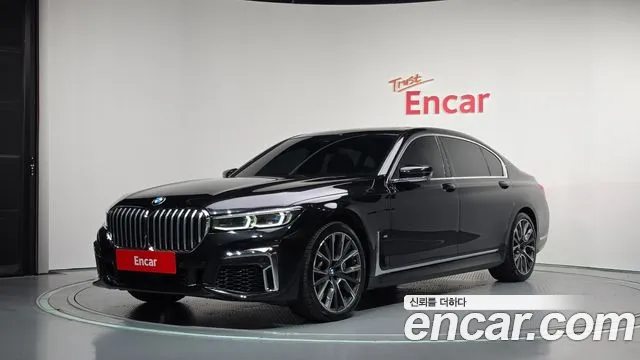 BMW 7-Series 2020 — photo 1