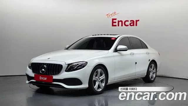 Mercedes-Benz E-Class 2017 — photo 1
