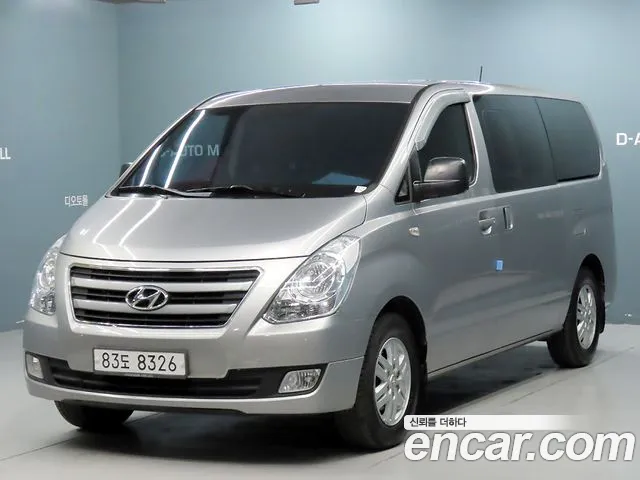 Hyundai Starex 2016 — photo 1