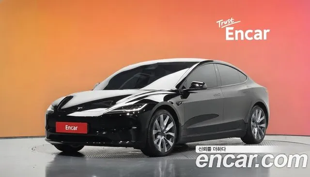 Tesla Model 3 2024 — photo 1