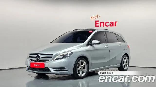 Mercedes-Benz B-Class 2013 — photo 1