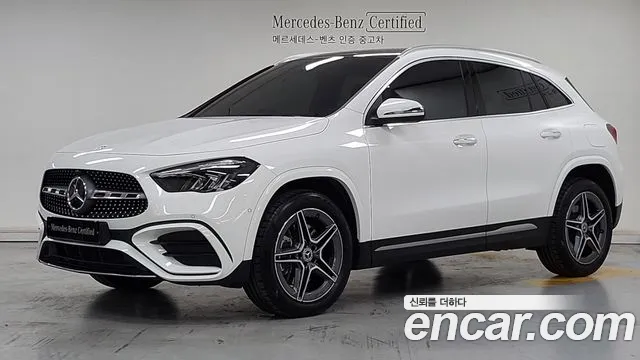 Mercedes-Benz GLA-Class 2026 — photo 1